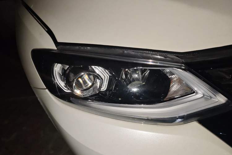 Used Nissan Tiida 2021 1.6L CVT Smart Drive Edition
