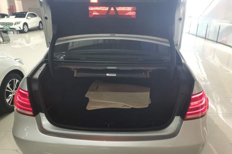 Used Mercedes-Benz E-Class 2014 E 300 L
