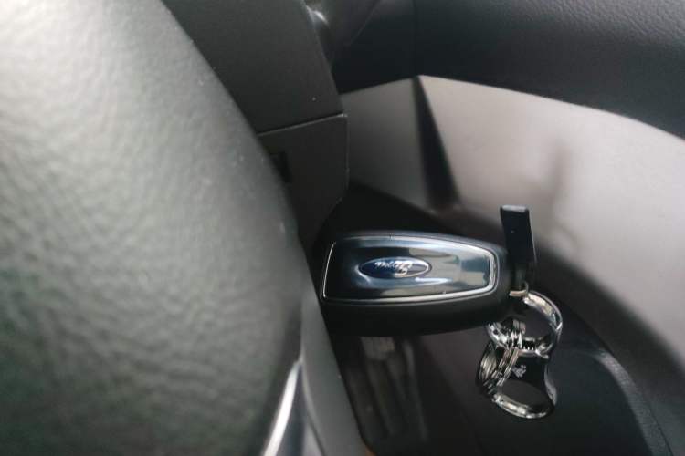 Used Ford Kuga 2013 1.6L GTDi Two-Wheel-Drive Trend Model