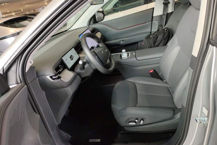 Used XPeng G6 2025 625 Long-Range Max Flagship Edition
