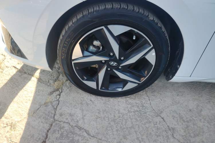 Used Hyundai Elantra 2022 1.5L CVT LUX Prestige Edition