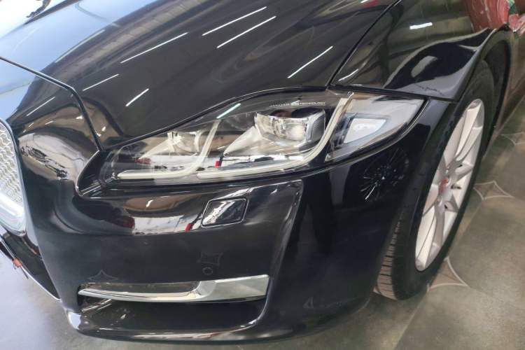 Used Jaguar XJ 2014 XJL 2.0T Two-Wheel-Drive Elegant Business Edition
