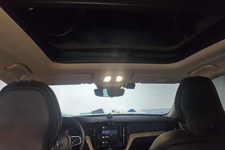 Used Volvo XC60 2022 B5 4x4 Zhiya Luxury Edition
