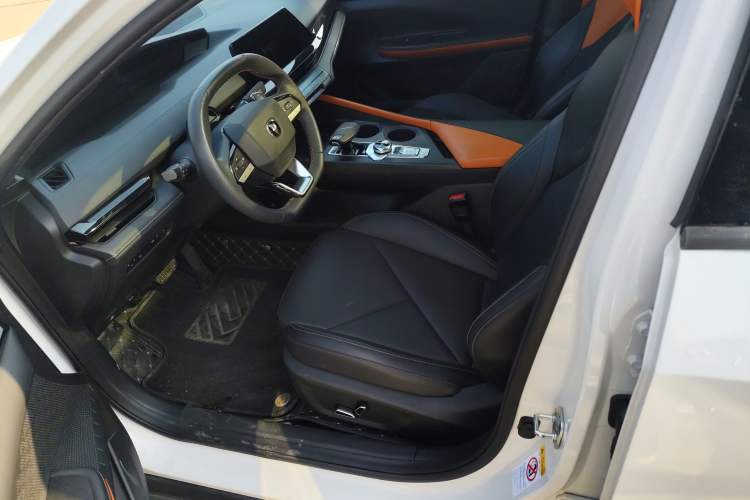 Used Changan UNI-V 2022 1.5T Prestige Version