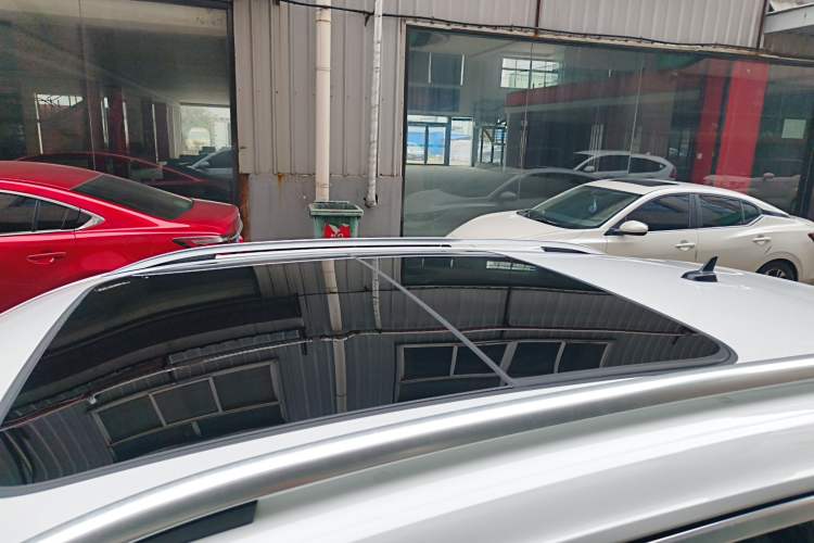 Used Volkswagen T-ROC 2019 280TSI DSG Two-Wheel Drive Comfort Version China VI Standard
