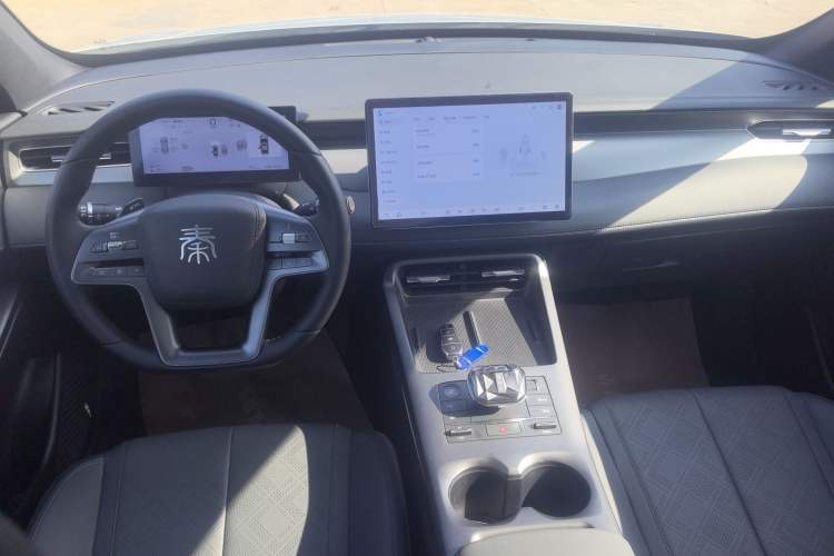 Used BYD Qin PLUS 2025 DM-i Smart Drive 120KM Superior Model
