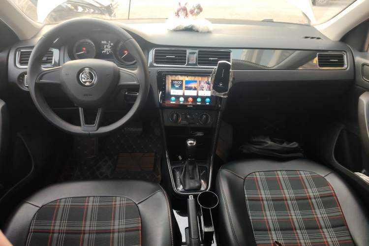 Used Skoda Rapid Spaceback 2019 1.5L Automatic Standard Edition
