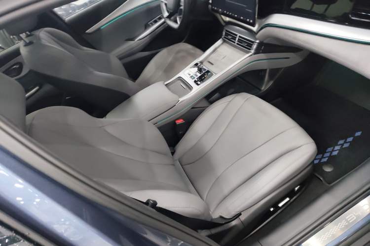 Used BYD Seal 07 DM-i 2025 Intelligent Driving Version DM-i 1.5L 125 km Prestige Edition
