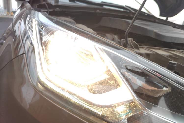 Used Ford Escort 2015 1.5L Automatic Fashion Model