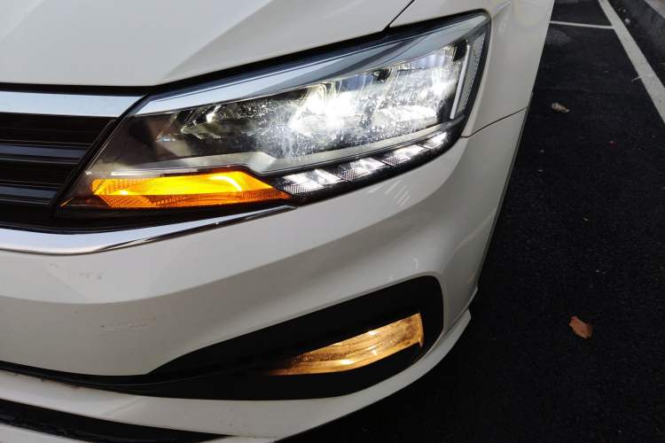 Used Volkswagen Lamando 2019 230TSI DSG Vision Edition China VI Standard