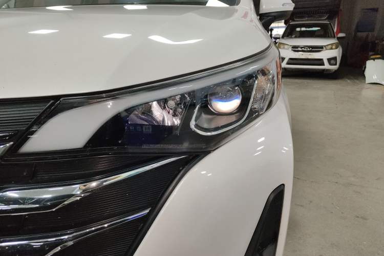 Used GAC Trumpchi M6 2019 270T Automatic Elite Edition (7-seater) China V Standard
