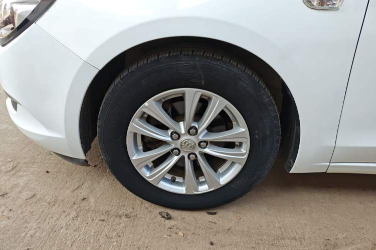 Used Buick GT 2017 15N Manual Entry-Level Trim
