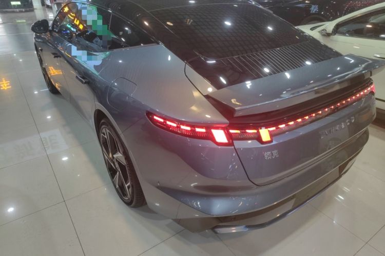 Used Lynk & Co Z10 2025 95 kWh 702 km All-Wheel Drive Intelligent Driving Ultra
