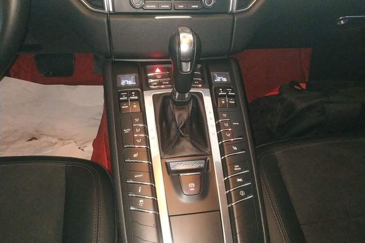 Used Porsche Macan 2017 Macan 2.0T
