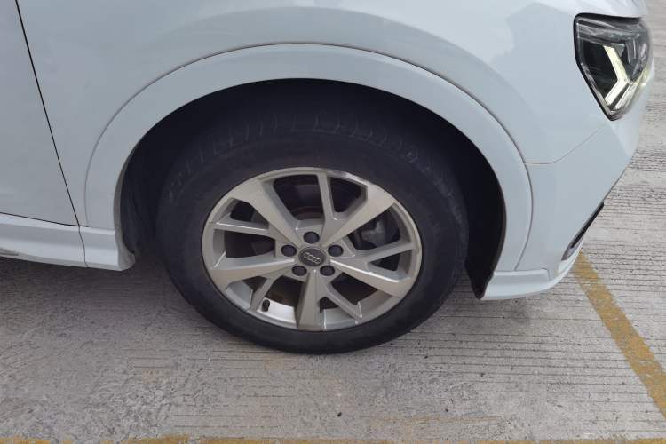 Used Audi Q3 2019 35 TFSI Advanced Dynamic Edition
