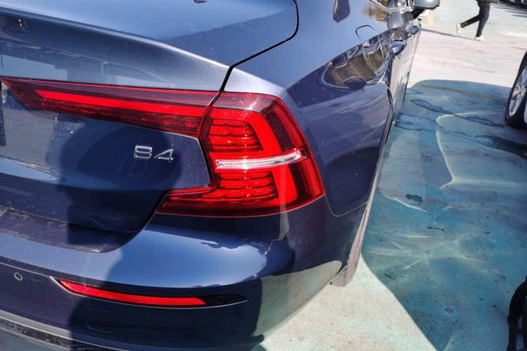 Used Volvo S60 2023 B4 Zhiyi Luxury Edition
