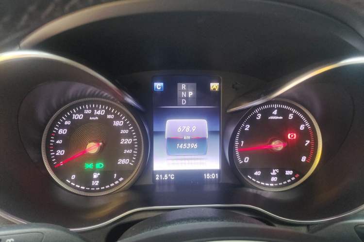 Used Mercedes-Benz GLC 2018 GLC 260 4MATIC Luxury Model