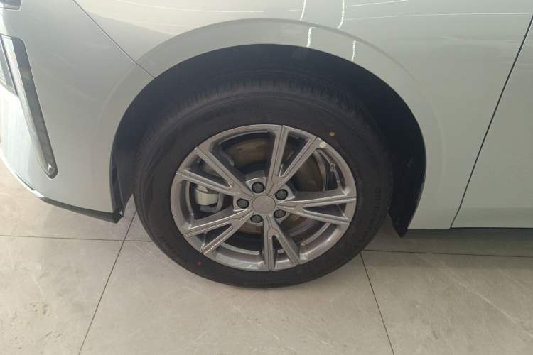 Used  L6 2025 EM-i 140km Long-Range Version
