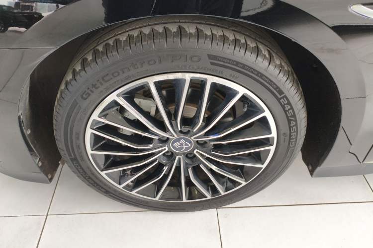 Used BYD Han 2022 DM-i 121KM Prestige Model
