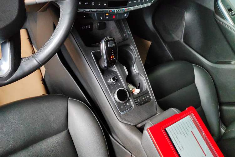 Used Cadillac XT4 2020 Revised Version 28T Two-Wheel Drive Luxury Edition
