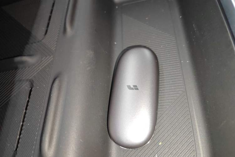 Used Li Auto L9 2025 Pro Smart Refresh Edition
