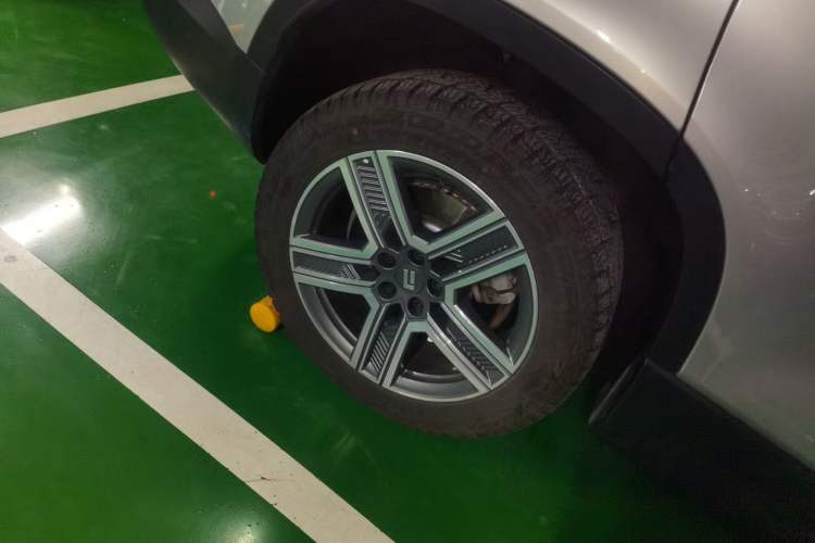 Used  01 2023 All-Purpose 7-Seater Version
