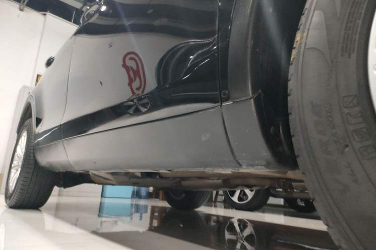 Used Land Rover Discovery Sport 2019 240 PS SE Version China VI Standard
