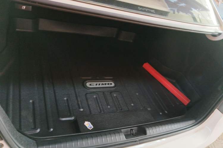 Used CIIMO CIIMO 2015 1.8L Automatic Comfort Edition