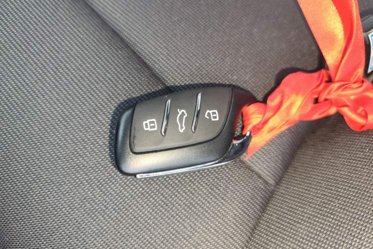 Used MG 5 2023 Facelift Model 180DVVT Manual Fashion Edition