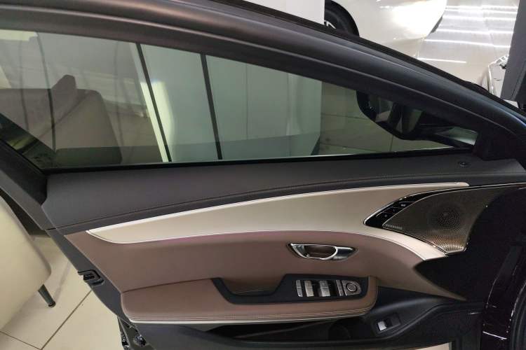 Used BYD Han 2025 DM-i Smart Drive 125KM Prestige Model
