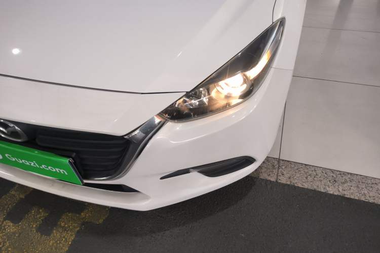 Used Mazda Mazda 3 Axela 2019 Cloud-Controlled Version Sedan 1.5L Automatic Comfort Trim China VI Standard