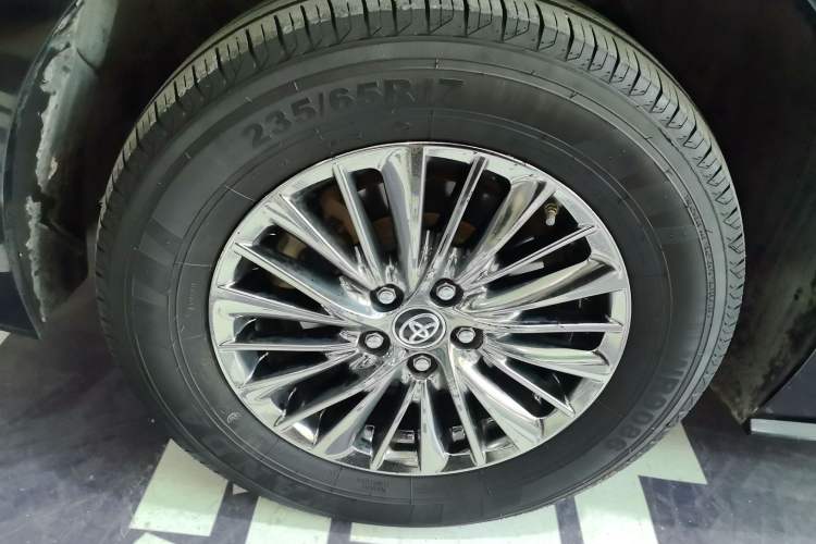 Used Toyota Sienna 2021 2.5L Hybrid Premium Edition