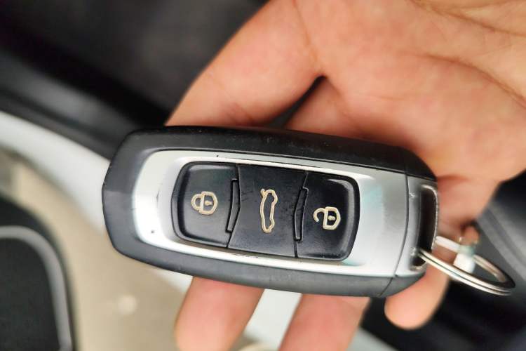 Used Geely Auto Vision X3 2017 1.5L Automatic Prestige Model
