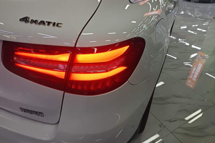 Used Mercedes-Benz GLC 2017 GLC 260 4MATIC Dynamic Edition