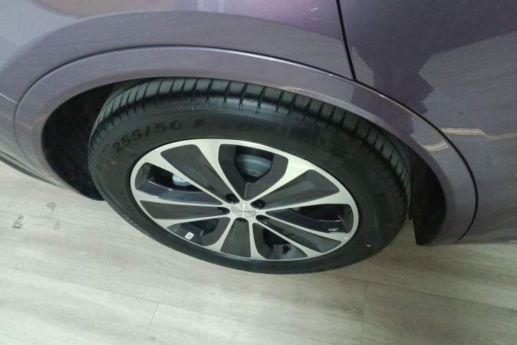 Used Hima Luxeed R7 2025 Range-Extended Version 251 km Max
