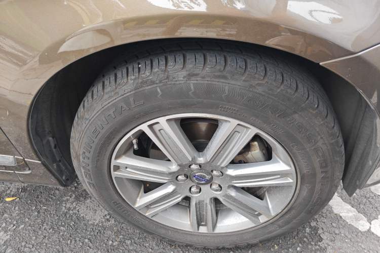 Used Volvo XC60 2017 T5 AWD Smart Range Edition
