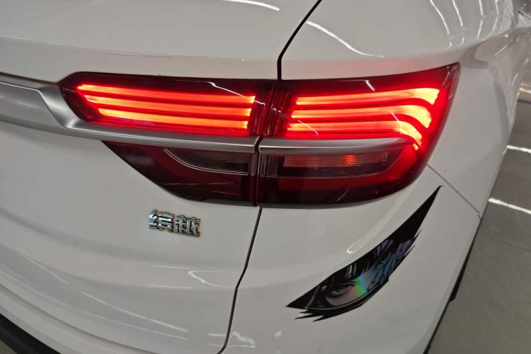 Used Geely Auto Coolray 2019 260T DCT Knight China V Standard