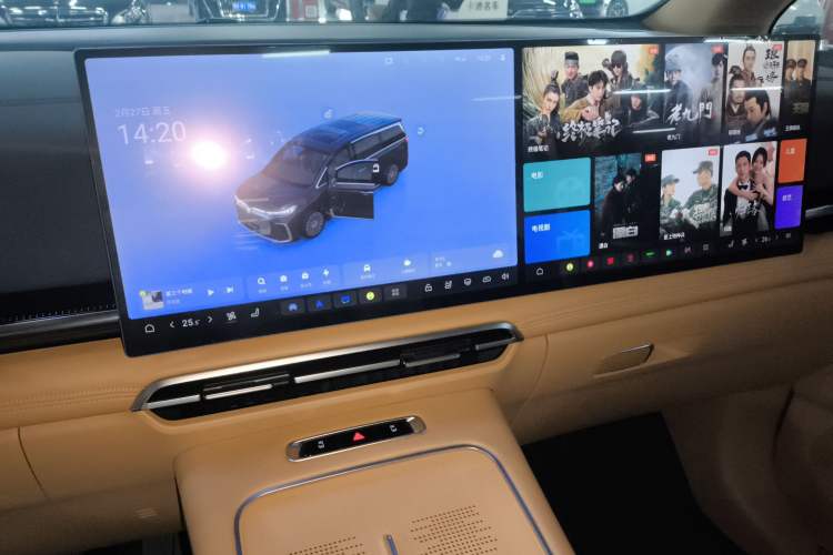 Used VOYAH Dream 2025 PHEV Four-Wheel Drive Excellence Kunpeng Edition