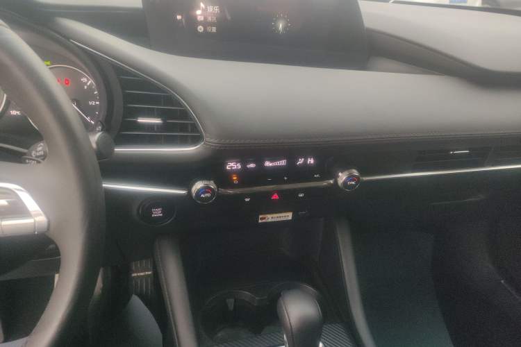 Used Mazda Mazda 3 Axela 2021 2.0L Automatic Zhiya Edition