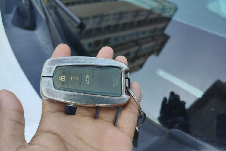 Used Toyota Highlander 2022 Dual-Engine 2.5L Four-Wheel Drive Prestige Version 7 Seats
