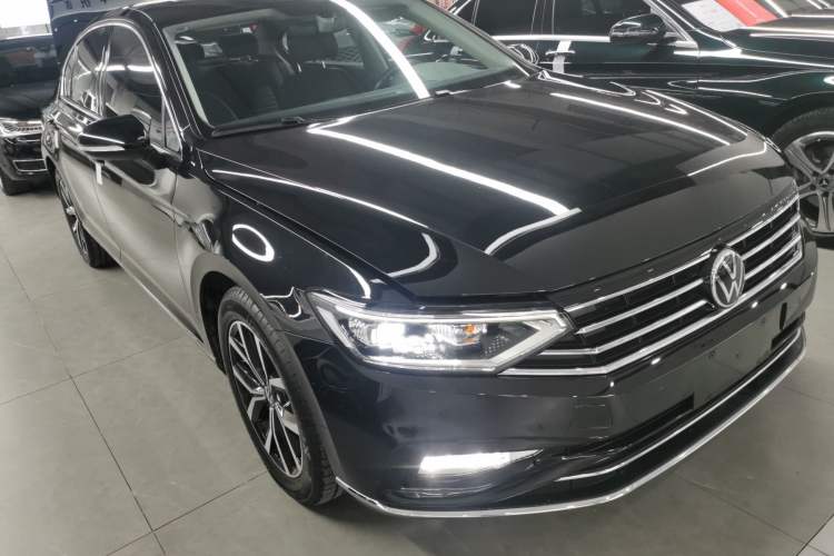 Used Volkswagen Magotan 2020 330TSI DSG Leading Model
