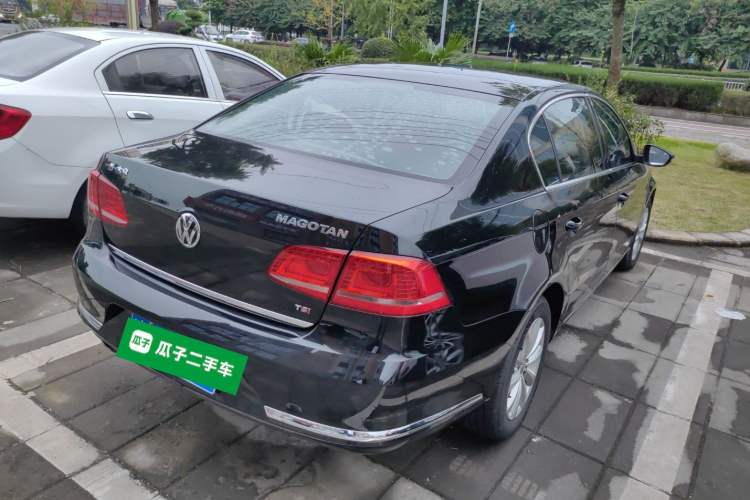 Used Volkswagen Magotan 2015 Facelift 1.8TSI Luxury Model
