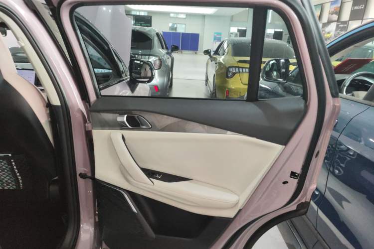 Used Lynk & Co 06 2023 Remix 1.5T Shero
