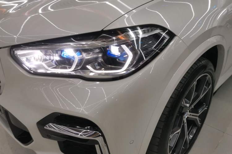 Used BMW X5 2022 xDrive 40Li M Sport Package