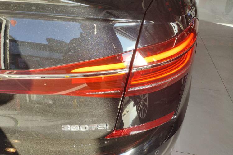 Used Volkswagen Passat 2024 380TSI Dragon Edition
