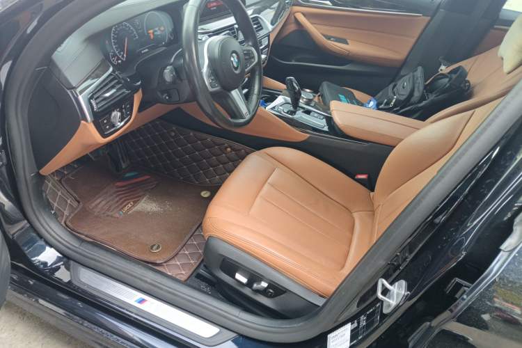 Used BMW 5 Series 2019 530Li Leading Model M Sport Package
