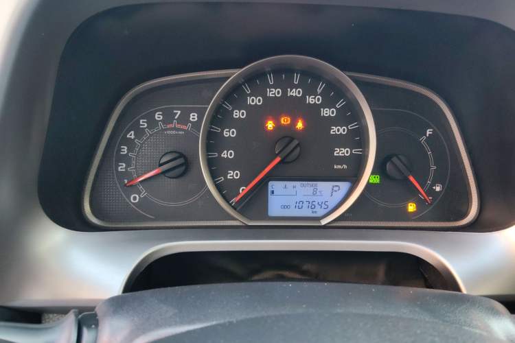 Used Toyota RAV4 2016 2.0L CVT Two-Wheel Drive Fashion Edition China V Standard
