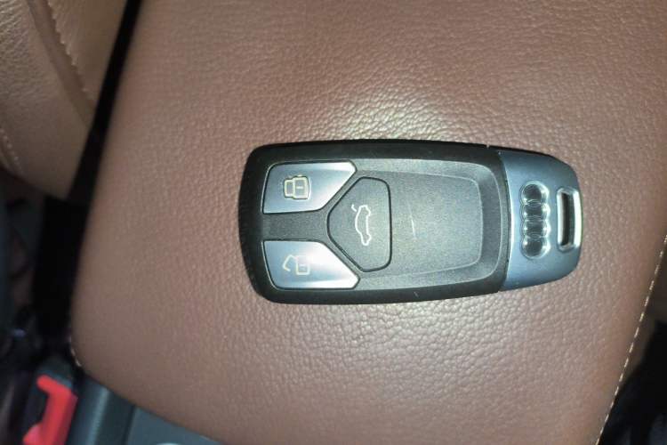 Used Audi A4L 2018 30th Anniversary Edition 40 TFSI Fashion Model