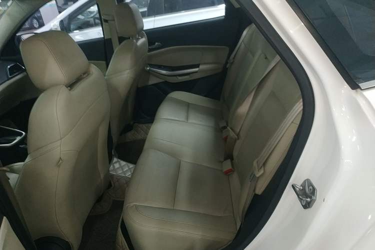 Used Ford Escort 2015 1.5L Automatic Fashion Model
