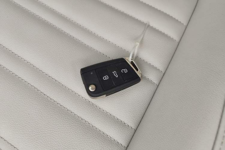 Used Volkswagen Touran 2016 Volkswagen Touran L 330TSI DSG Luxury Edition